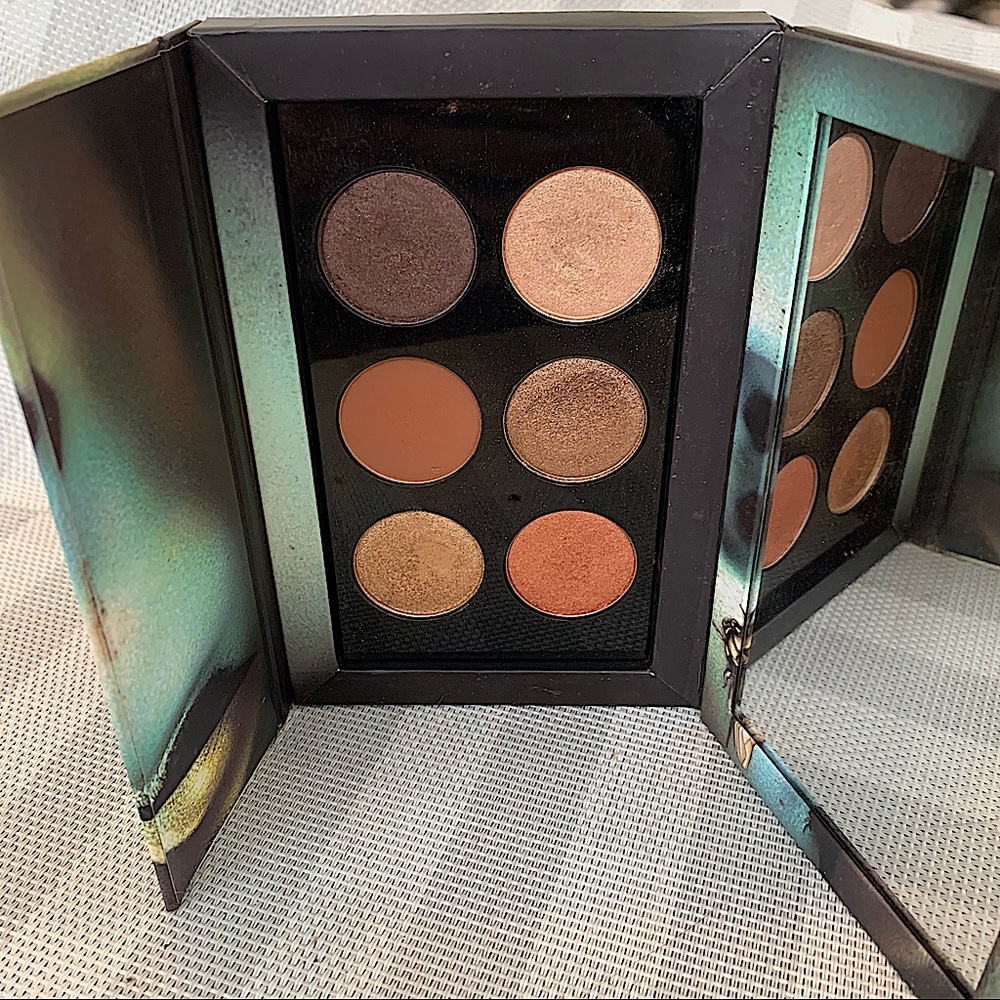 Pat McGrath Bronze Ambition eyeshadow